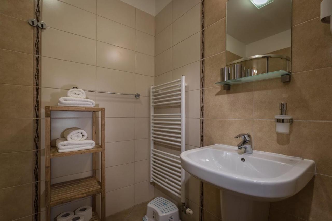 Apartmán Bešeňová Besenova Exterior foto